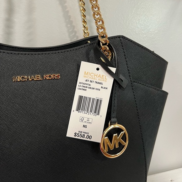 Michael Kors Jet Set Travel Bag - Picture 4 of 8